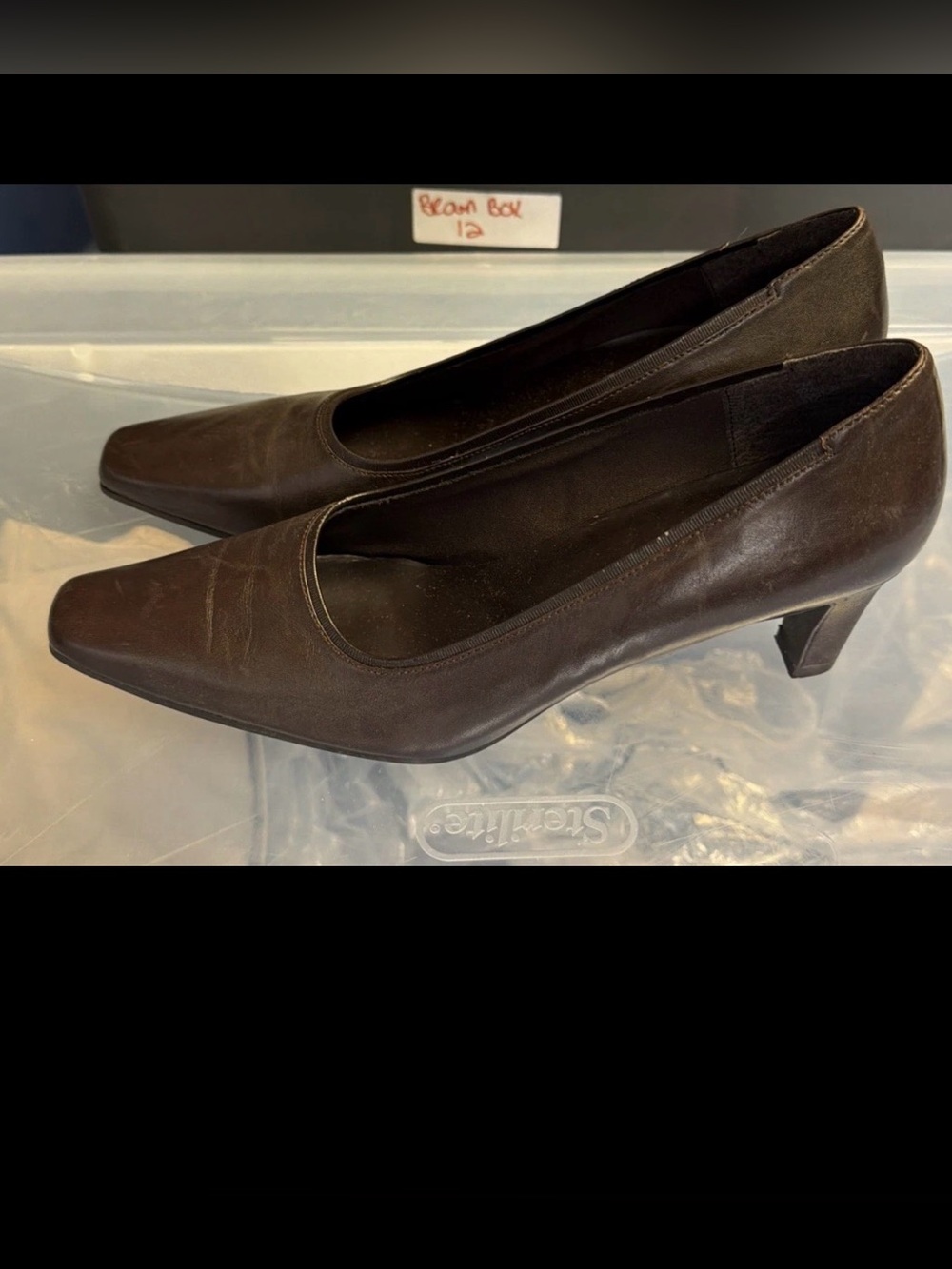Liz Baker Women’s Classic Square Toe Pump Heel Shoes Brown Leather Size 7 M US